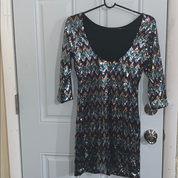 Love Reign Mini dress - Picture 2 of 3